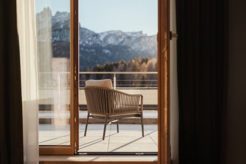 Cortina d'Ampezzo, die Perle der Dolomiten Cortina d'Ampezzo, die Perle der Dolomiten